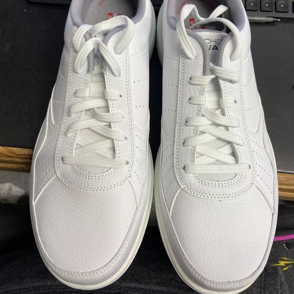 SKETCHERS GO WALK RELAXED FIT MENS WHITE NEW GYM SHOE SIZE 11 USA BNWT - Picture 1 of 6